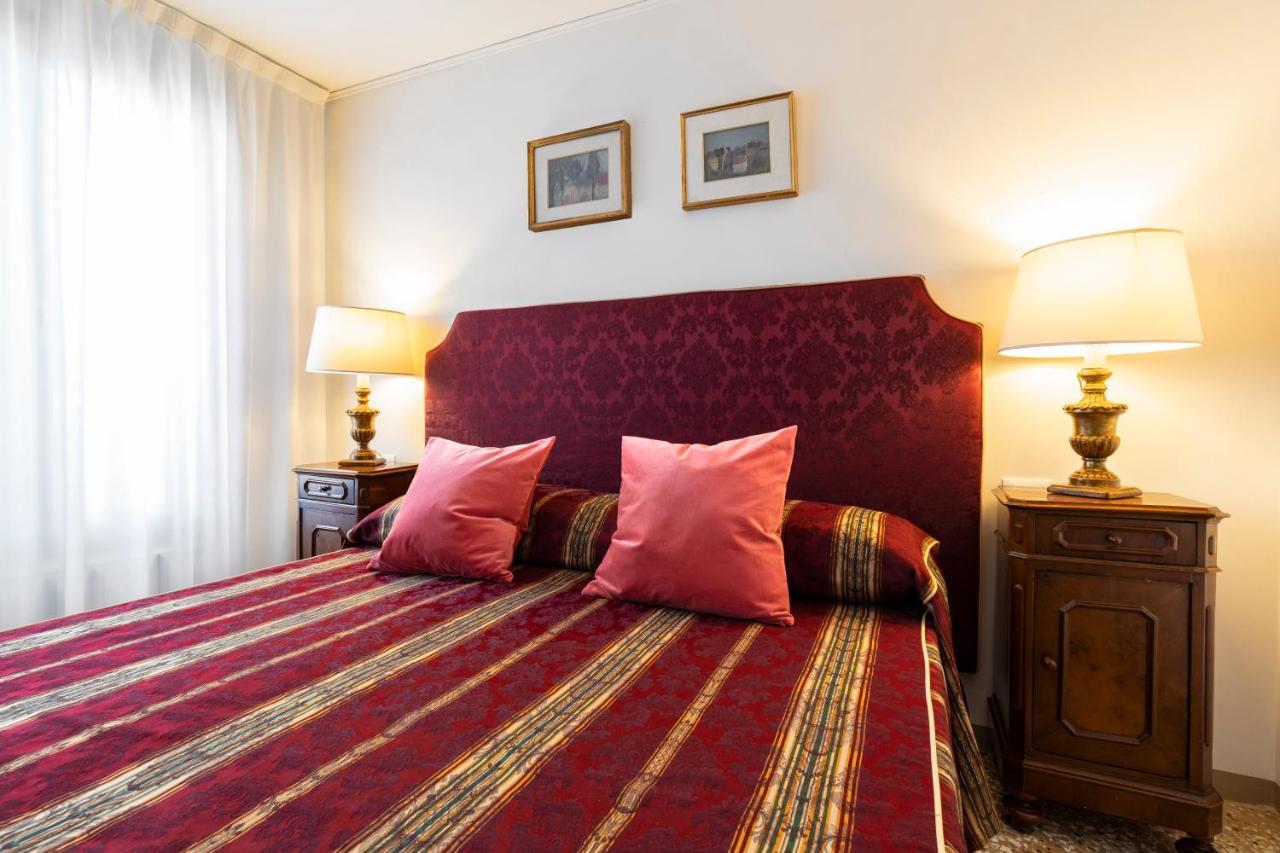 Palazzo Schiavoni Residenza D'epoca & Suite-apartments Apartamento *