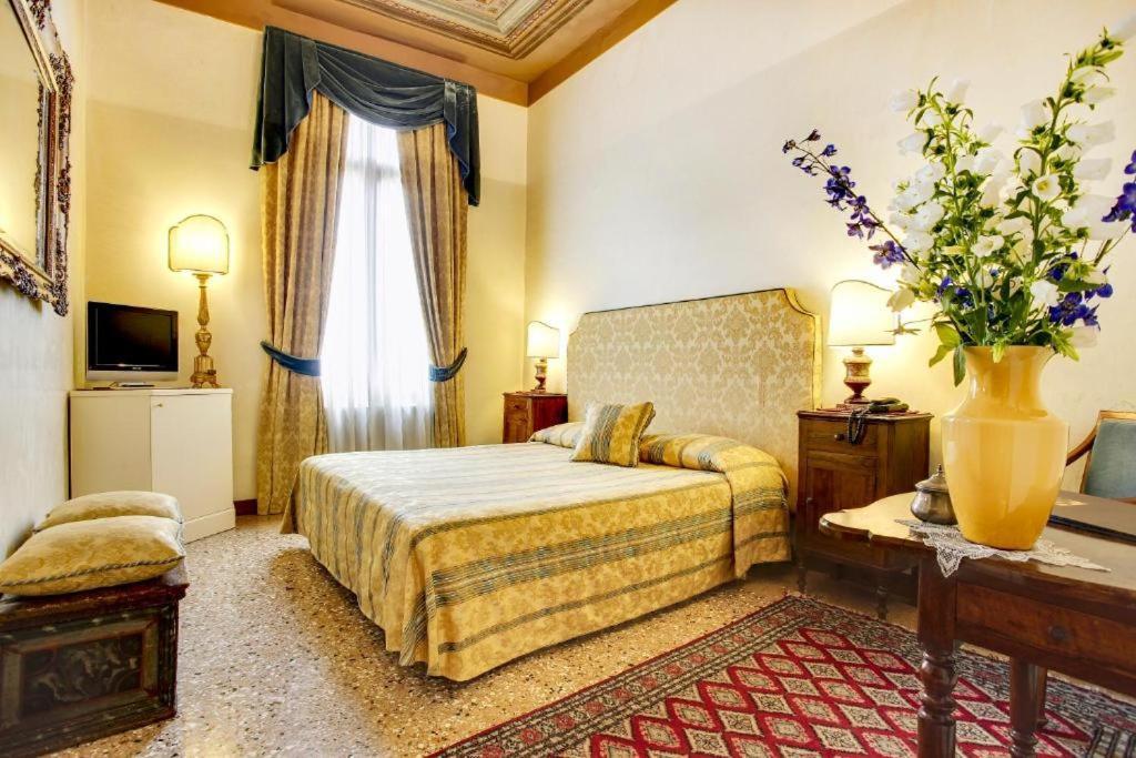 Palazzo Schiavoni Residenza D'epoca & Suite-apartments * Wenecja